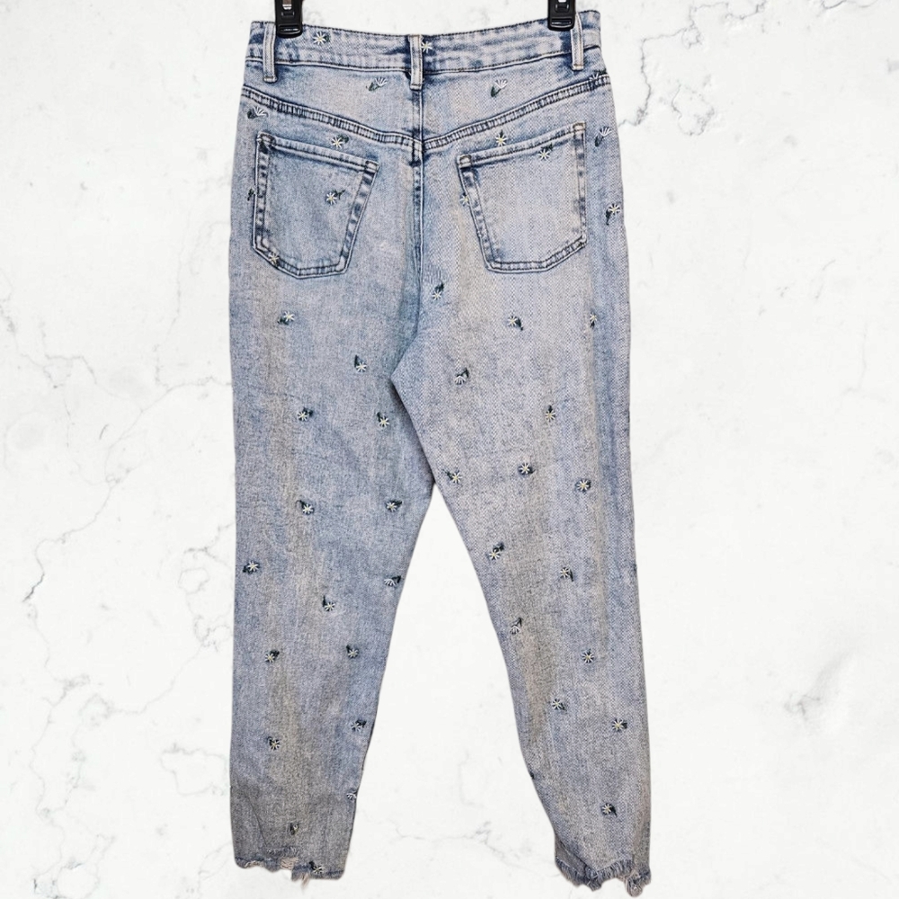 Material Girl Light Wash Distressed Floral Daisy Straight Leg Mom Jeans - Picture 4 of 7
